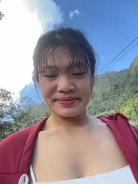 Ngoc 2k5 online show from October 5, 2025, 9:33 am