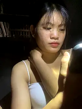 Ngoc 2k5 online show from October 4, 2025, 1:40 am