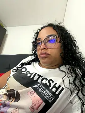 Snapshot of angels_evil chatting on November 30, 2025, 11:44 am angels evil online show from November 30, 2025, 11:44 am