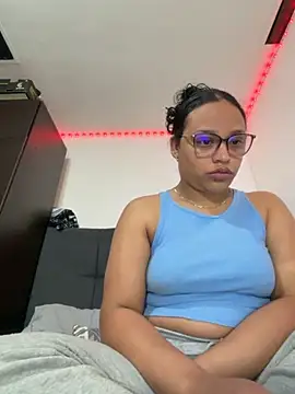 Snapshot of angels_evil chatting on November 23, 2025, 6:45 am angels evil online show from November 23, 2025, 6:45 am