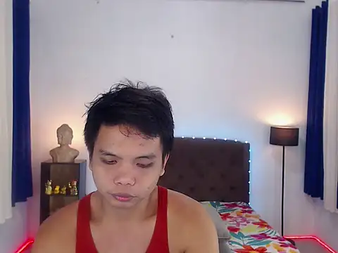 Snapshot of XExtraServiceManX chatting on November 14, 2025, 8:18 am XExtraServiceManX online show from November 14, 2025, 8:18 am