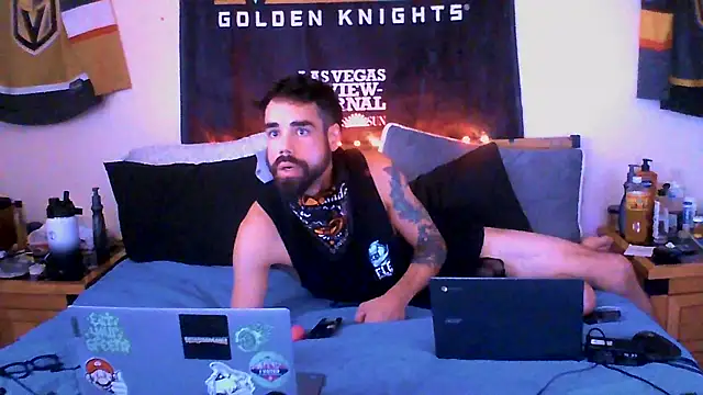 Snapshot of Str8ishVegasGuy chatting on September 20, 2025, 11:10 pm Str8ishVegasGuy online show from September 20, 2025, 11:10 pm
