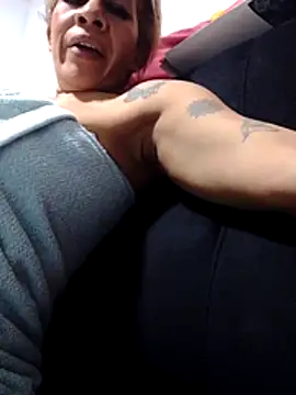 Snapshot of Alisson_Milf chatting on February 12, 2026, 4:45 am Alisson Milf online show from February 12, 2026, 4:45 am