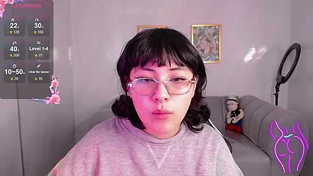 Snapshot of Shizuko_b chatting on September 27, 2025, 12:55 pm Shizuko b online show from September 27, 2025, 12:55 pm