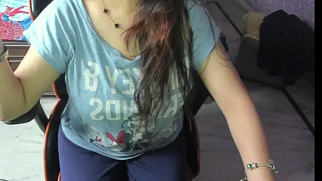 ShylaGill online show from December 19, 2025, 11:45 am