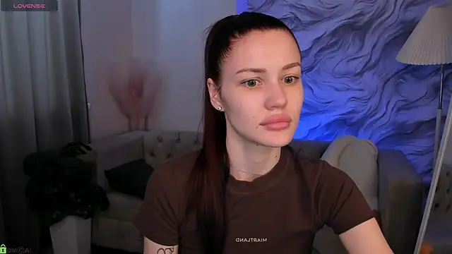 Aria Mila online show from May 12, 2026, 3:03 am