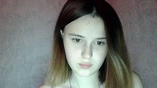 SweetLoraa online show from October 24, 2025, 4:00 am