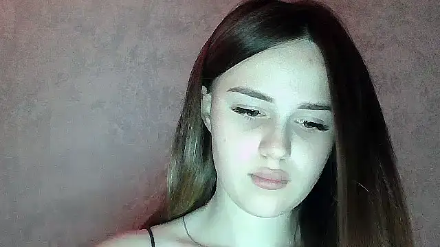 Snapshot of SweetLoraa chatting on May 20, 2026, 4:04 pm SweetLoraa online show from May 20, 2026, 4:04 pm