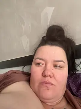 Snapshot of SunnyLeila2101 chatting on December 5, 2025, 9:52 am SunnyLeila2101 online show from December 5, 2025, 9:52 am