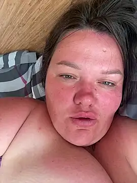 SunnyLeila2101 online show from July 16, 2026, 4:53 am