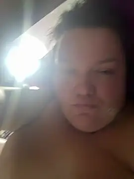 SunnyLeila2101 online show from August 3, 2026, 9:52 pm