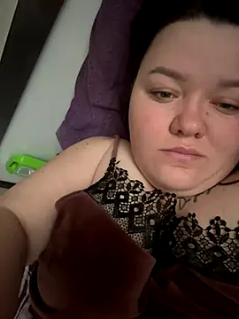 Snapshot of SunnyLeila2101 chatting on November 27, 2025, 6:36 am SunnyLeila2101 online show from November 27, 2025, 6:36 am