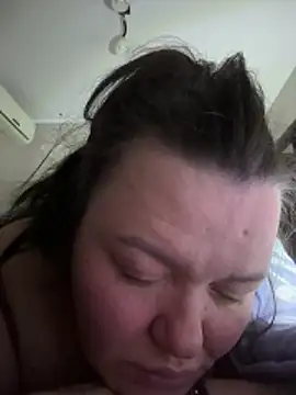 Snapshot of SunnyLeila2101 chatting on March 21, 2026, 9:30 pm SunnyLeila2101 online show from March 21, 2026, 9:30 pm