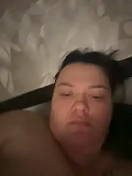 Snapshot of SunnyLeila2101 chatting on October 22, 2025, 7:57 pm SunnyLeila2101 online show from October 22, 2025, 7:57 pm