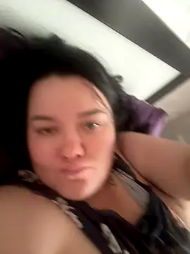 Snapshot of SunnyLeila2101 chatting on November 12, 2025, 7:45 am SunnyLeila2101 online show from November 12, 2025, 7:45 am