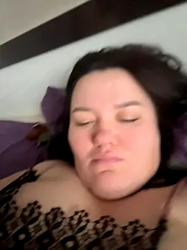 Snapshot of SunnyLeila2101 chatting on November 29, 2025, 6:57 am SunnyLeila2101 online show from November 29, 2025, 6:57 am