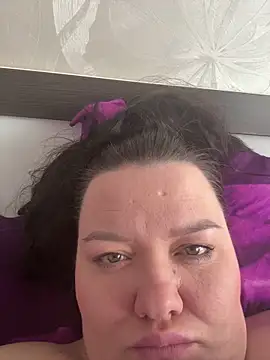 Snapshot of SunnyLeila2101 chatting on March 19, 2026, 11:10 am SunnyLeila2101 online show from March 19, 2026, 11:10 am