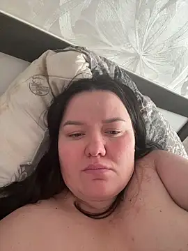 Snapshot of SunnyLeila2101 chatting on February 6, 2026, 10:33 am SunnyLeila2101 online show from February 6, 2026, 10:33 am