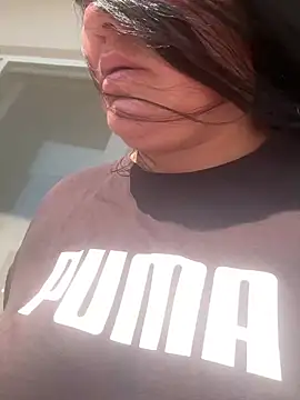 SunnyLeila2101 online show from July 25, 2026, 1:28 pm