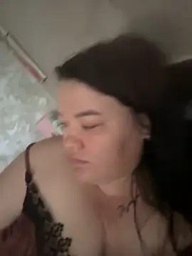 Snapshot of SunnyLeila2101 chatting on December 1, 2025, 6:47 am SunnyLeila2101 online show from December 1, 2025, 6:47 am