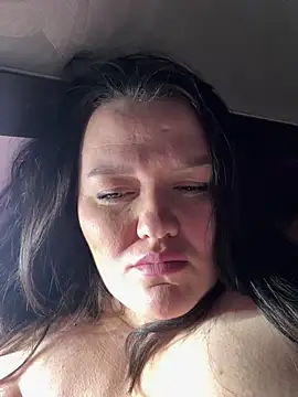 Snapshot of SunnyLeila2101 chatting on March 13, 2026, 7:52 pm SunnyLeila2101 online show from March 13, 2026, 7:52 pm