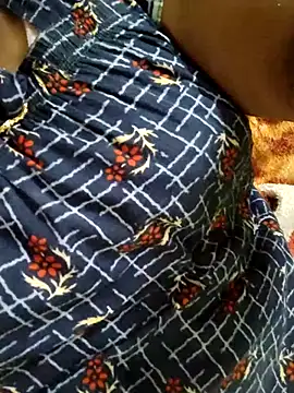 Snapshot of Tamilreethu chatting on October 10, 2025, 8:26 am Tamilreethu online show from October 10, 2025, 8:26 am