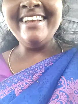 Snapshot of Tamilreethu chatting on November 18, 2025, 7:22 am Tamilreethu online show from November 18, 2025, 7:22 am
