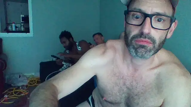 Snapshot of ChiNOTsoChiGuy chatting on July 28, 2026, 6:20 pm ChiNOTsoChiGuy online show from July 28, 2026, 6:20 pm