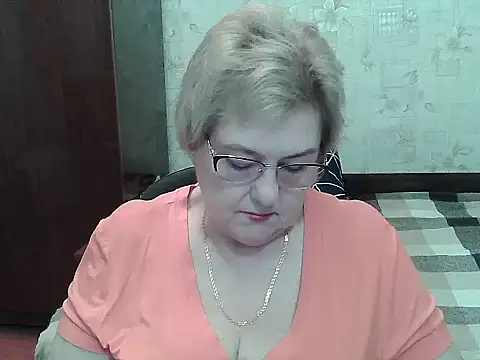 Snapshot of Renata62011 chatting on July 28, 2026, 11:17 am Renata62011 online show from July 28, 2026, 11:17 am