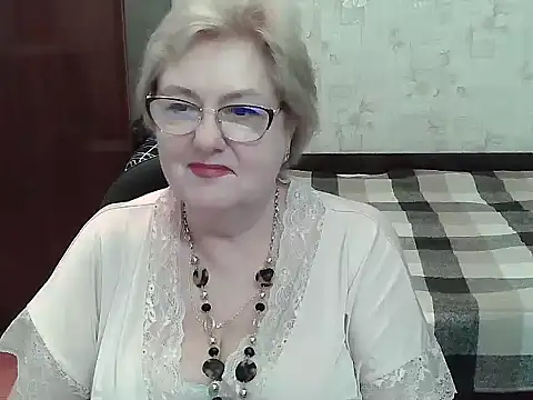 Snapshot of Renata62011 chatting on June 28, 2026, 12:00 pm Renata62011 online show from June 28, 2026, 12:00 pm