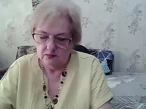 Renata62011 online show from June 12, 2026, 12:25 pm