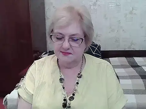 Snapshot of Renata62011 chatting on July 20, 2026, 12:40 pm Renata62011 online show from July 20, 2026, 12:40 pm