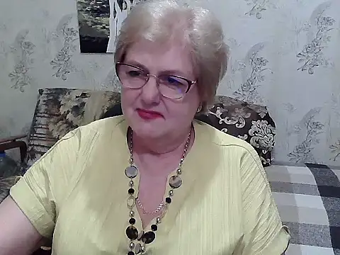 Renata62011 online show from June 7, 2026, 5:51 pm