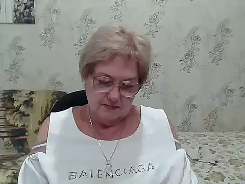 Renata62011 online show from September 29, 2025, 11:27 am