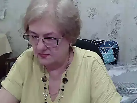 Renata62011 online show from June 10, 2026, 12:17 pm