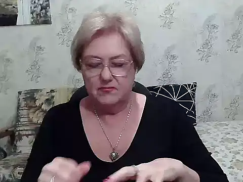 Renata62011 online show from September 20, 2025, 2:27 am
