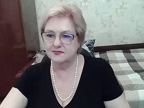 Snapshot of Renata62011 chatting on August 3, 2026, 12:55 pm Renata62011 online show from August 3, 2026, 12:55 pm