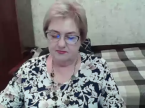 Snapshot of Renata62011 chatting on July 25, 2026, 12:55 pm Renata62011 online show from July 25, 2026, 12:55 pm