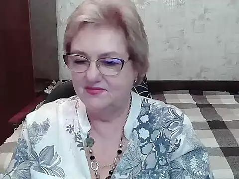 Snapshot of Renata62011 chatting on July 28, 2026, 6:20 pm Renata62011 online show from July 28, 2026, 6:20 pm