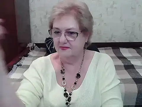 Snapshot of Renata62011 chatting on August 4, 2026, 1:04 pm Renata62011 online show from August 4, 2026, 1:04 pm