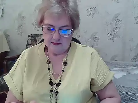 Snapshot of Renata62011 chatting on June 22, 2026, 1:08 pm Renata62011 online show from June 22, 2026, 1:08 pm