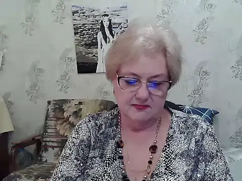 Renata62011 online show from June 13, 2026, 2:37 pm