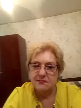 Snapshot of Renata62011 chatting on July 10, 2026, 2:06 pm Renata62011 online show from July 10, 2026, 2:06 pm