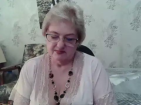Snapshot of Renata62011 chatting on June 23, 2026, 12:25 pm Renata62011 online show from June 23, 2026, 12:25 pm