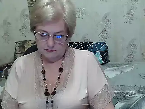 Renata62011 online show from June 17, 2026, 6:13 am