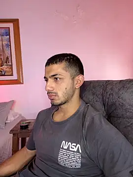 Snapshot of ArturoCardona_ chatting on October 20, 2025, 12:06 pm ArturoCardona online show from October 20, 2025, 12:06 pm