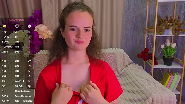 Snapshot of Luisa_Rosee chatting on June 9, 2026, 7:26 pm Luisa Rosee online show from June 9, 2026, 7:26 pm