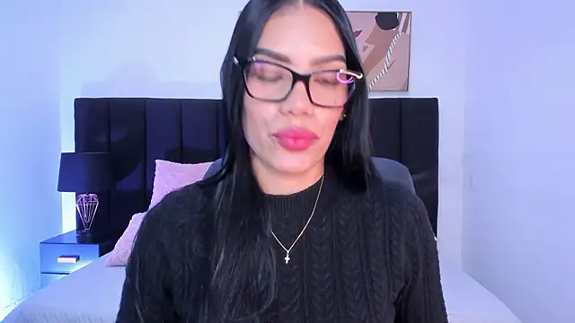 kaylaadams7 online show from March 4, 2026, 11:40 am