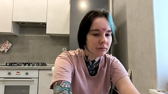 HighelikeGirl online show from March 2, 2026, 7:15 am