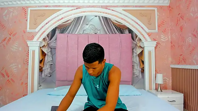 KingStark  online show from October 28, 2025, 5:45 pm